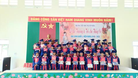 Trường Tiểu học Nguyên Hoà tổ chức Lễ ra trường và tri ân thầy cô cho học sinh khối lớp 5.